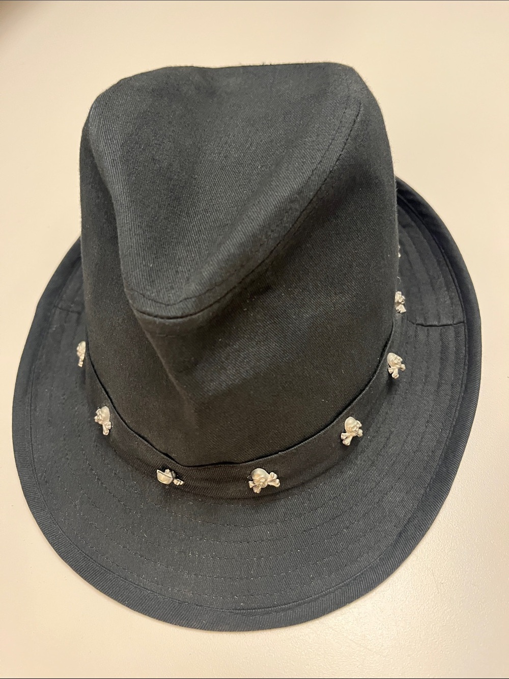 Disney Black Men's Fedora Hat with Silver Skull Studs OS